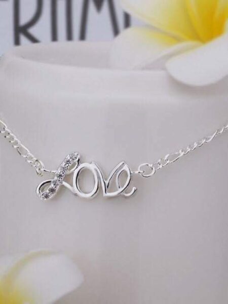 حجل فضة Love